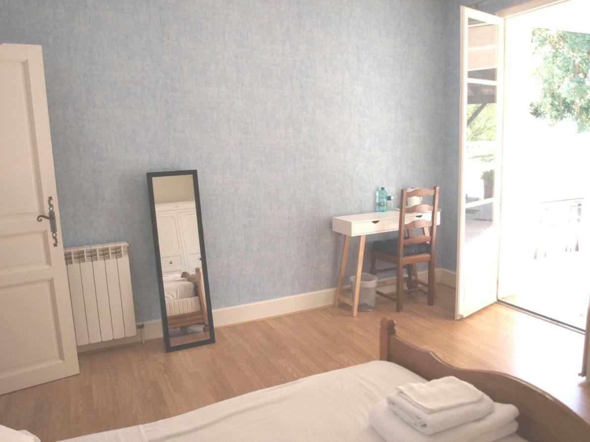 Le Cheminard Bed and Breakfast Feugarolles Exteriör bild
